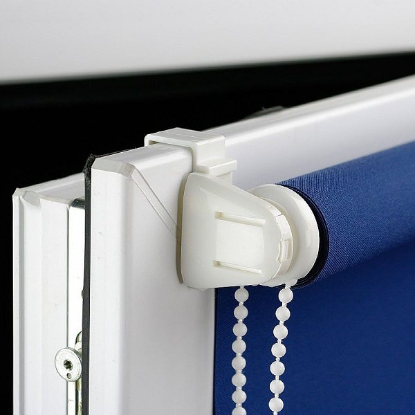 fixation de filtres de lumière sur des supports spéciaux