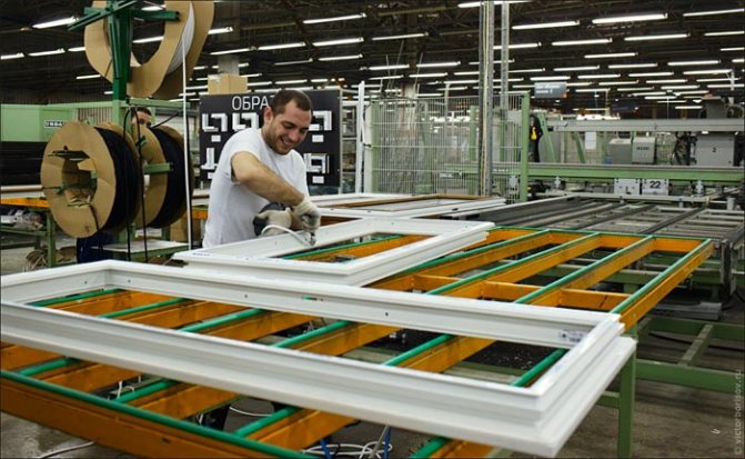 La fixation du joint autour du périmètre du cadre prend moins d'une minute