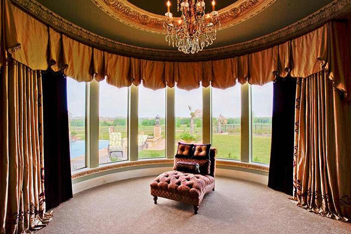 Lambrequins sur les rideaux