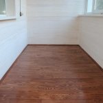 stratifié sur le balcon