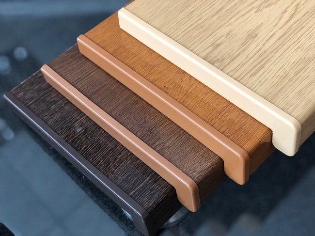 appuis de fenêtre en PVC laminé