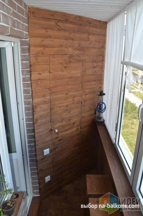 Coin salon sur le balcon: lieu de repos sans sortir de l'appartement