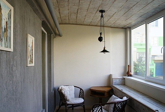 Loggia et balcon: les différences sont importantes, mais elles ont le même but