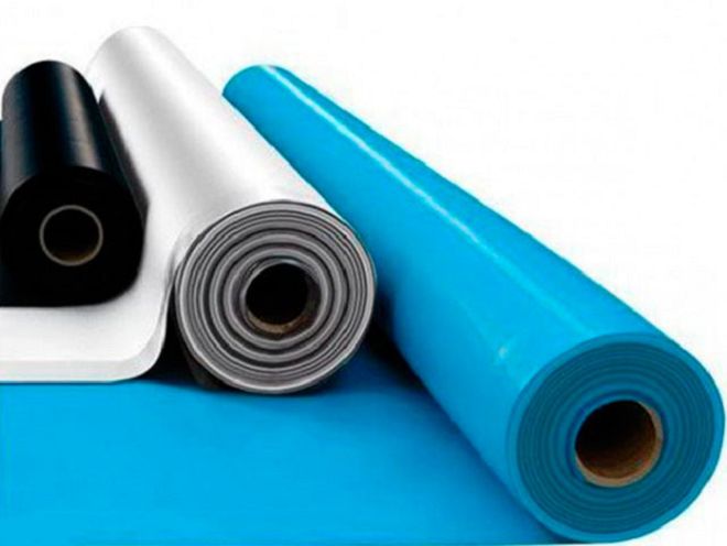 Matériaux nécessaires à l'installation du pare-vapeur sous le parement, étapes des travaux