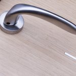 Porte intérieure avec revêtement en feuille de PVC