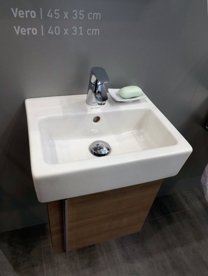 Mini lavabo (lavabo) de Duravit à MosBuild 2014