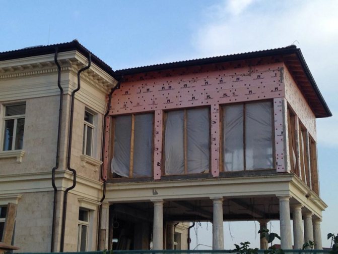 Installation d'un toit en EKP Monolith