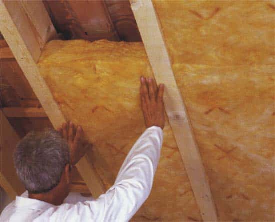 Pose d'une dalle minérale