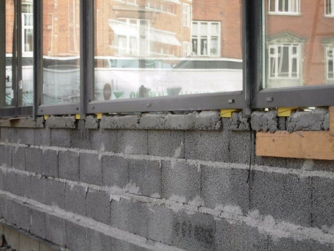 Cales de montage pour types de fenêtres