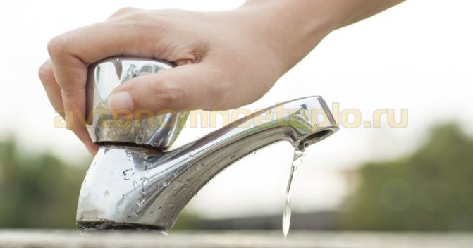 Le chauffe-eau à gaz ne s'allume pas: pourquoi il ne s'allume pas et ne s'allume pas, les causes des pannes, pourquoi il s'éteint et ne fonctionne pas lorsque l'eau est ouverte