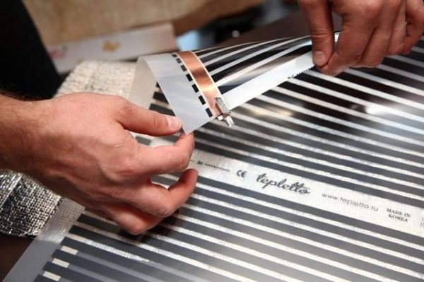 Les contacts doivent être soigneusement sécurisés pour éviter l'oxydation.