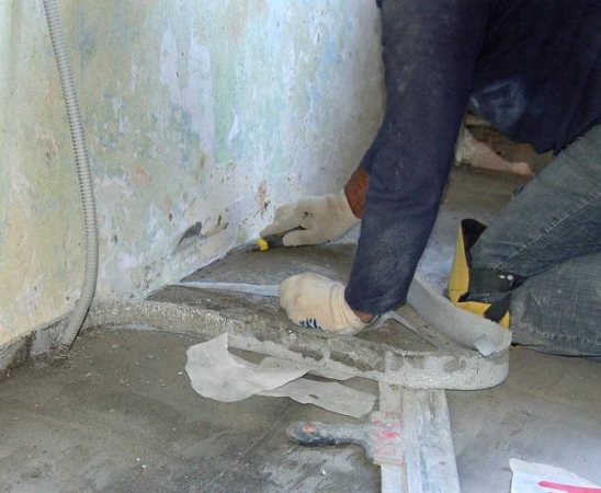 Couper le ruban amortisseur