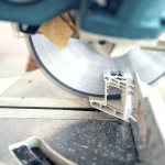 Découpe de fenêtres à double vitrage