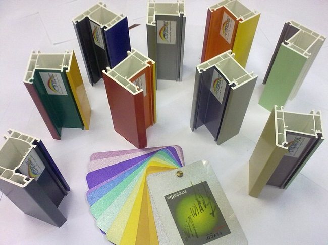 fenêtres métalliques peintes