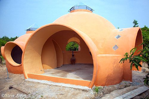 peindre les murs de la maison ronde