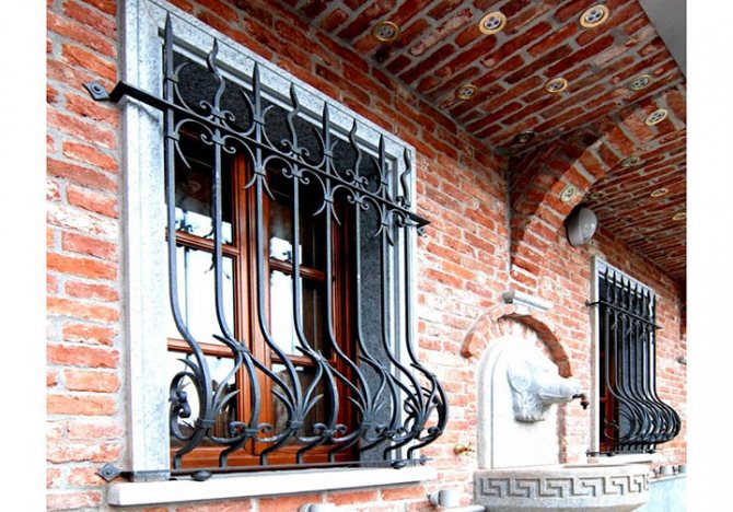 Caractéristiques de l'emplacement des fenêtres dans la maison