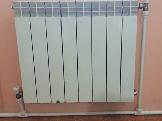 Caractéristiques du schéma d'un système de chauffage monotube avec câblage inférieur