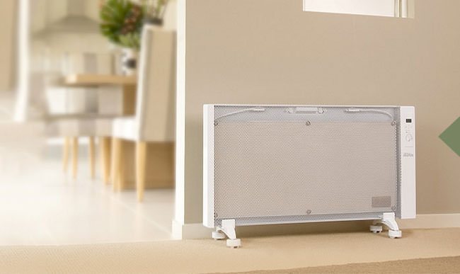 Une caractéristique de certains modèles est la présence de modules de contrôle avancés qui offrent au radiateur des fonctionnalités supplémentaires.