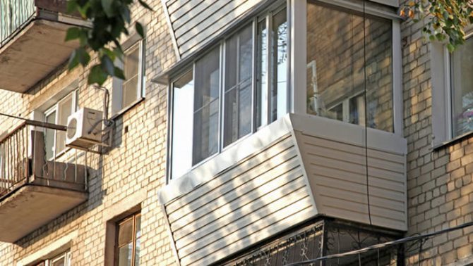 Vitrage de balcon à faire soi-même - instructions étape par étape