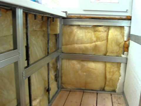 Finition du balcon avec des panneaux en PVC: 1 option sans caisse et 2 façons avec