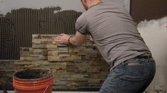 Décoration de balcon en brique: quels matériaux peuvent être utilisés dans la décoration intérieure