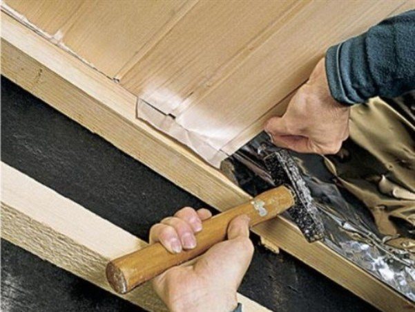 Décorer les balcons avec eurolining de vos propres mains