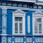 décoration de la maison avec des plateaux