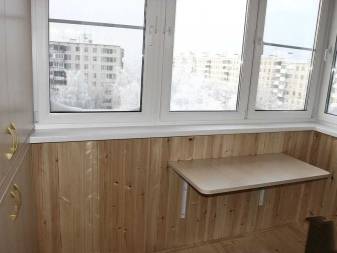 Table pliante à faire soi-même sur le balcon - plusieurs modèles avec des instructions détaillées