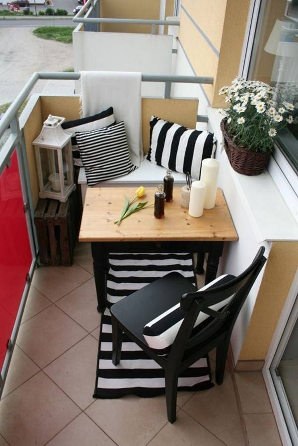 Table pliante à faire soi-même sur le balcon - plusieurs modèles avec des instructions détaillées