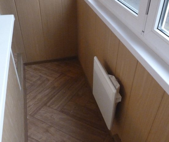 Chauffage sur le balcon. Comment amener la batterie dans la loggia