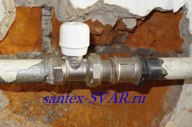 Chauffage, alimentation en chaleur, ventilation Robinet dans l'appartement sur la colonne montante de chauffage - est-ce légal