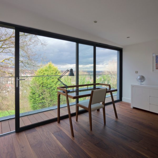 Parapet sur le balcon