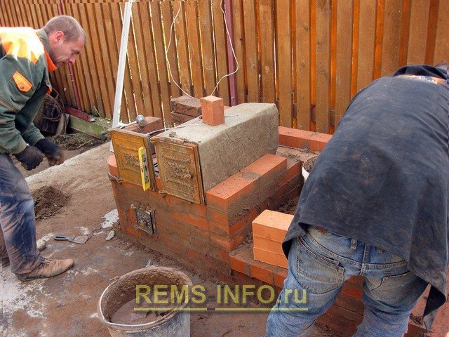 Four barbecue à faire soi-même.