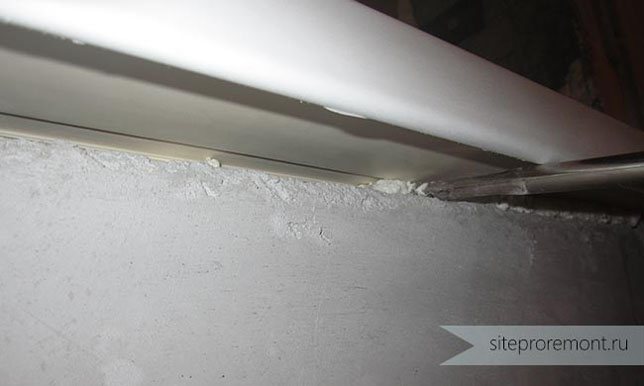 Mousse pour l'installation d'appuis de fenêtre