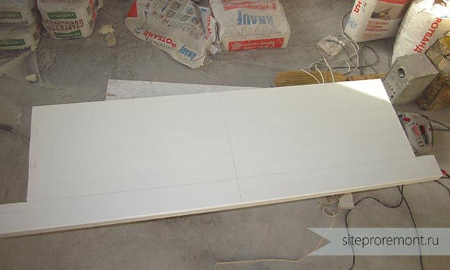 Mousse pour l'installation d'appuis de fenêtre