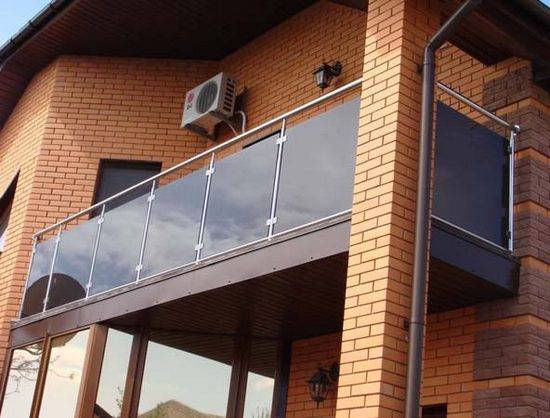 Garde-corps de balcon: types de garde-corps de balcon