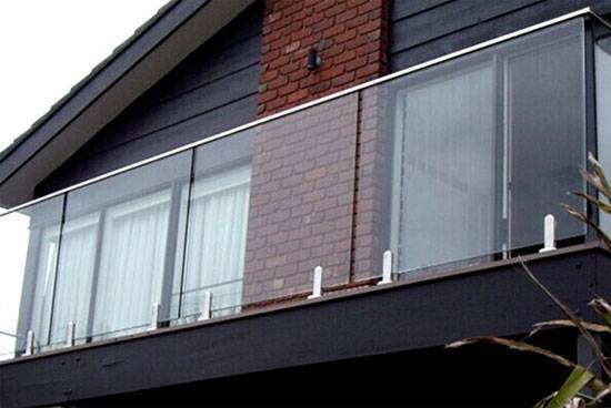 Garde-corps de balcon: types de garde-corps de balcon