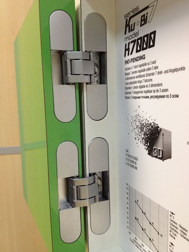 Charnières de porte dissimulées