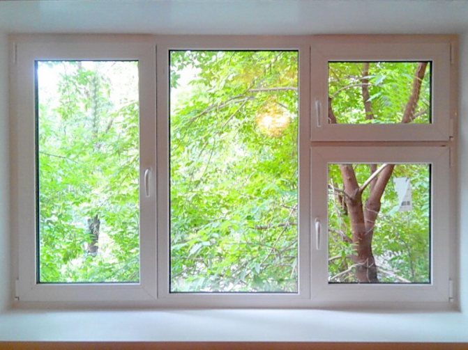 Fenêtre en plastique avec un évent qu'est-ce que c'est