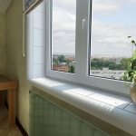 Tuiles sur les pentes des fenêtres