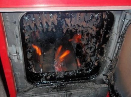 Une mauvaise chaudière forme de la suie