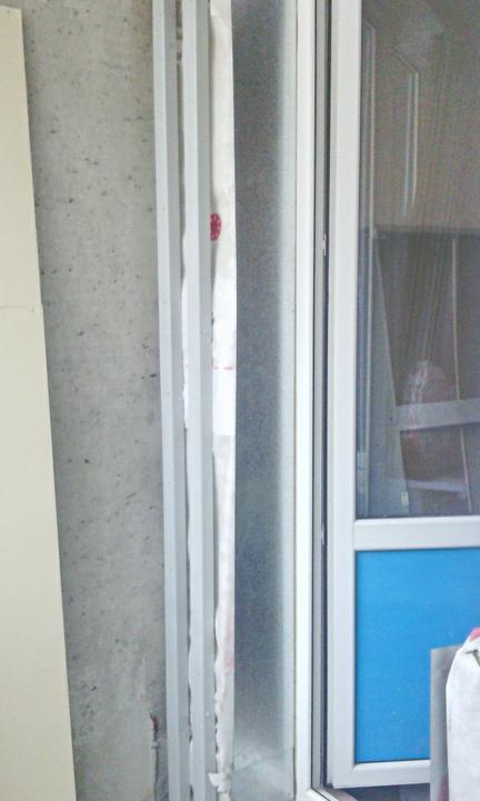 Préparation de la loggia pour la finition