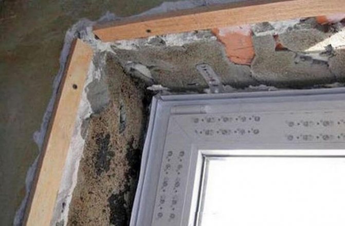 Surface de fenêtre préparée pour le plâtrage