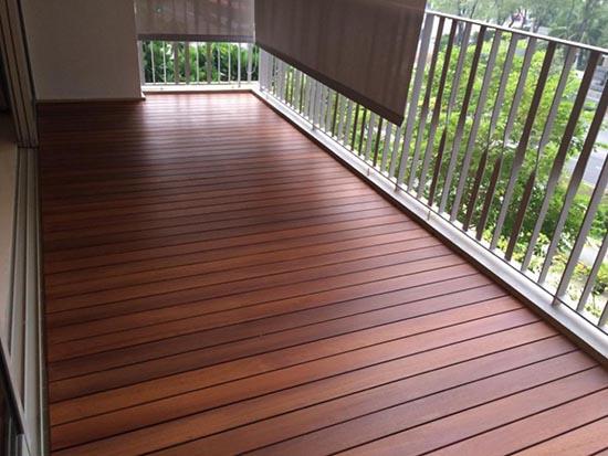 plancher de balcon ouvert