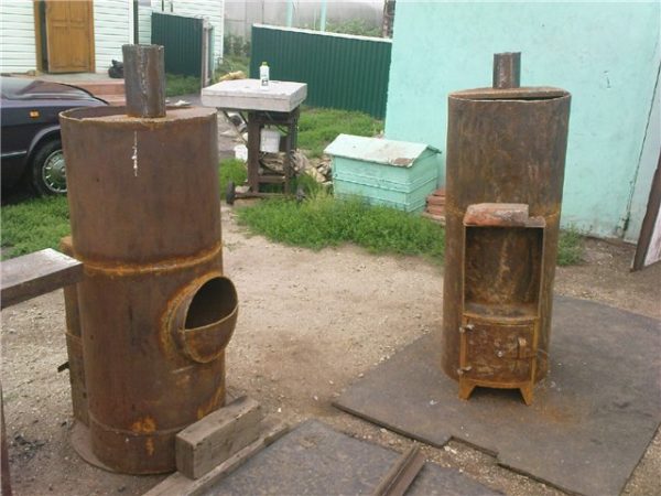 Après le soudage, la structure doit ressembler à quelque chose comme ça.