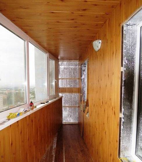 Plafond à faire soi-même sur le balcon: de quoi faire des photos et des vidéos