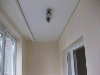 Plafond à faire soi-même sur le balcon: de quoi faire des photos et des vidéos
