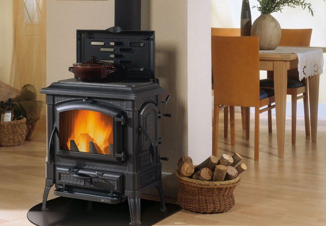 Appareil avec plaque de cuisson