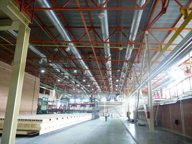 Exemple d'installation de conduits d'air en production