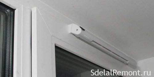 Le principe de fonctionnement de la micro-ventilation sur les fenêtres et les raccords en plastique pour l'installation